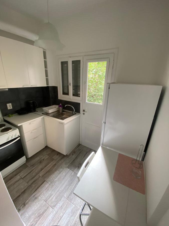 Lovely Apartment/1Bedroom Next To Metro Афины Экстерьер фото